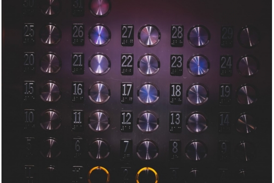 Почему лифты — лучшее место для рекламы интернет-провайдеров