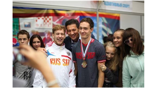 В Ростове прошел спортивный фестиваль "Дети в спорт!"